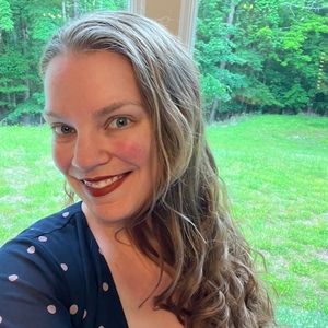 Meet your Posher, Posh